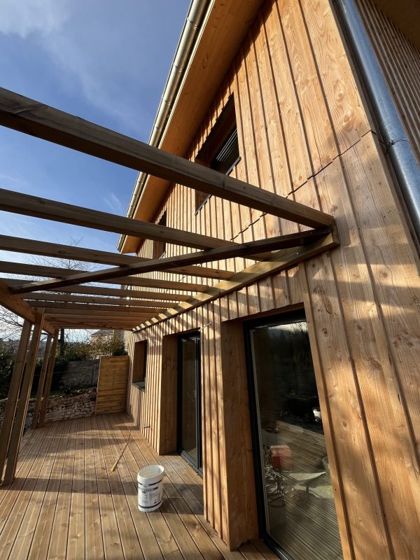 Façade Sud - Terrasse avec pergola